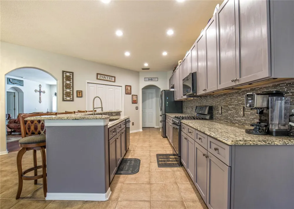 1422 TAWNYBERRY COURT Trinity, FL 34655