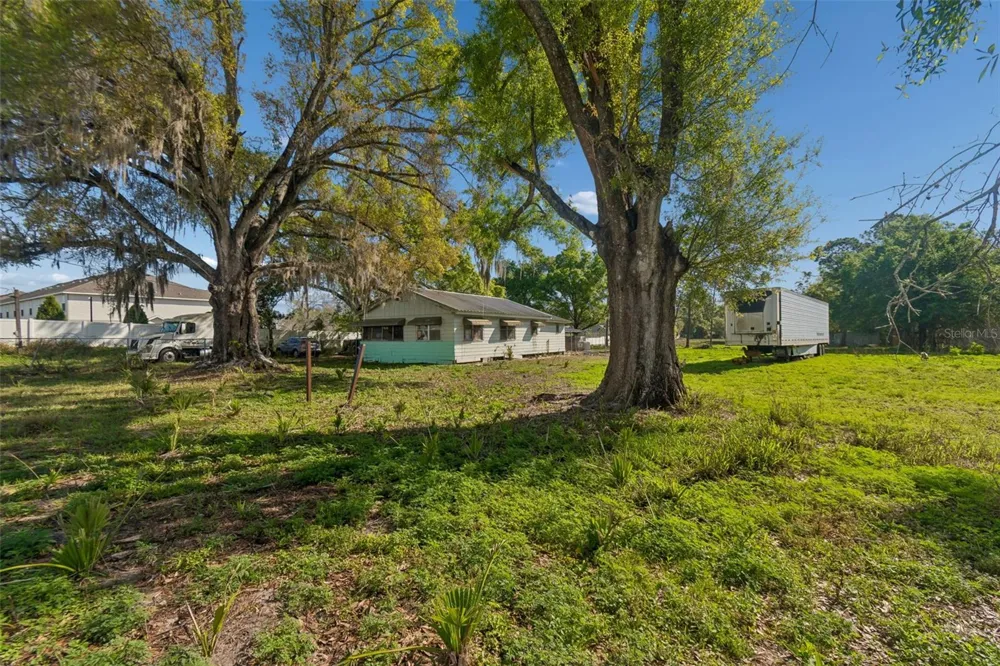 6213 ORIENT ROAD Tampa, FL 33610