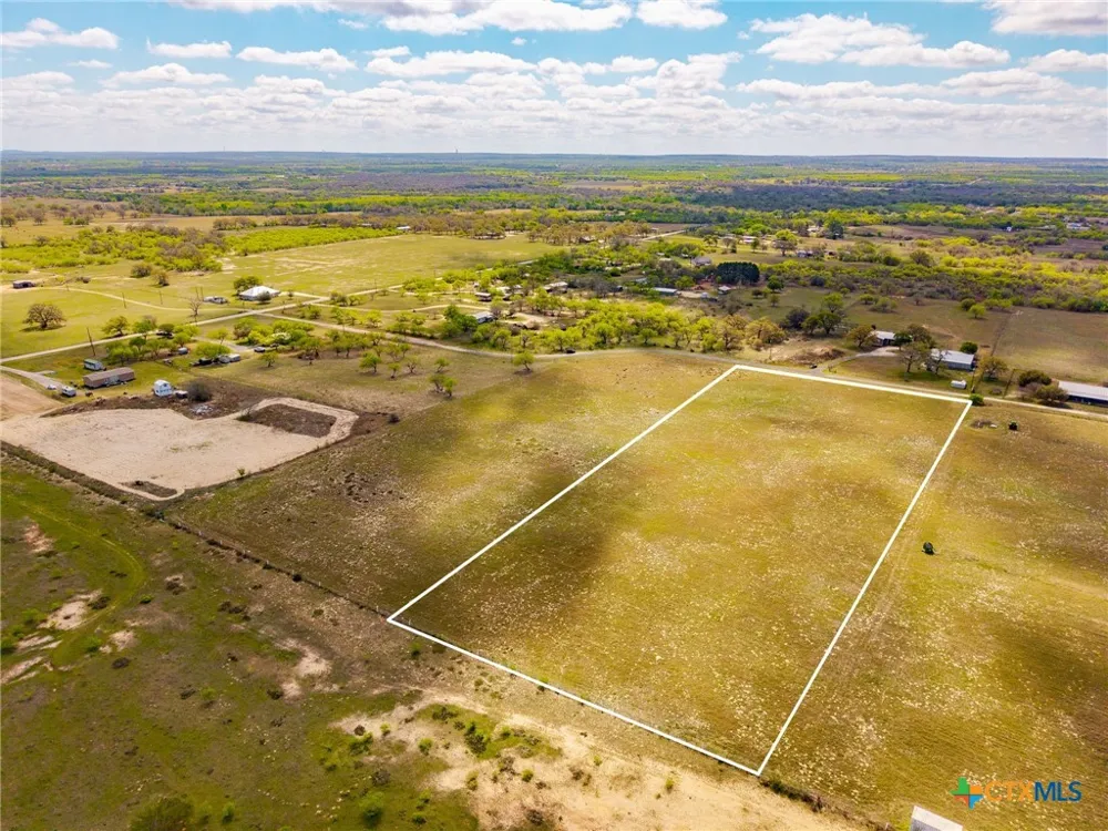 12 Seay World Lane Seguin, TX 78155