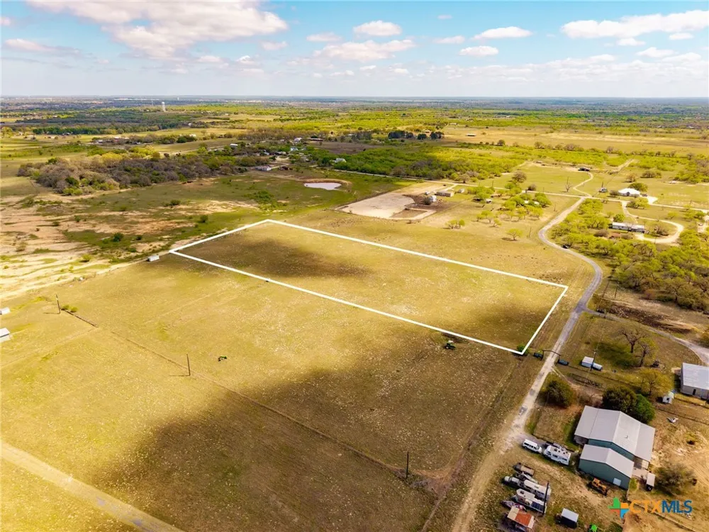 12 Seay World Lane Seguin, TX 78155