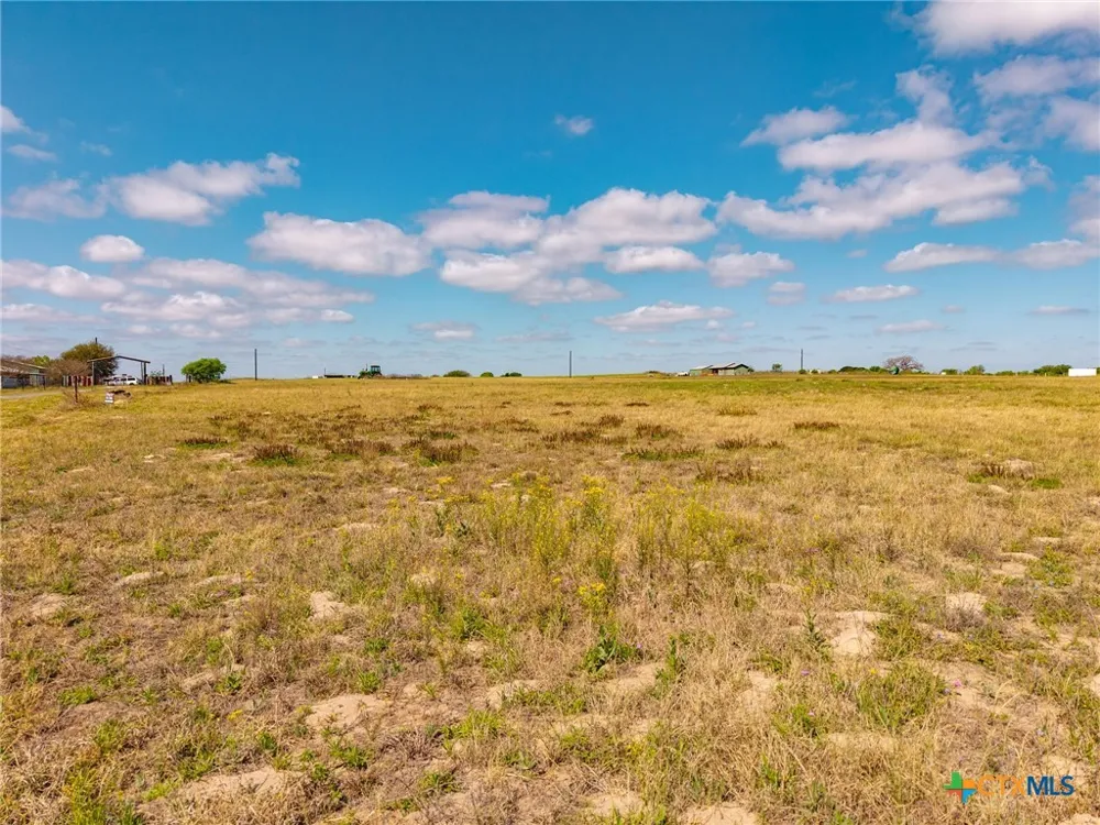 12 Seay World Lane Seguin, TX 78155