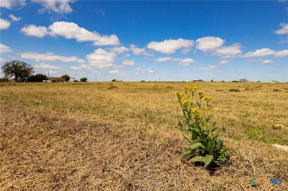 12 Seay World Lane Seguin, TX 78155