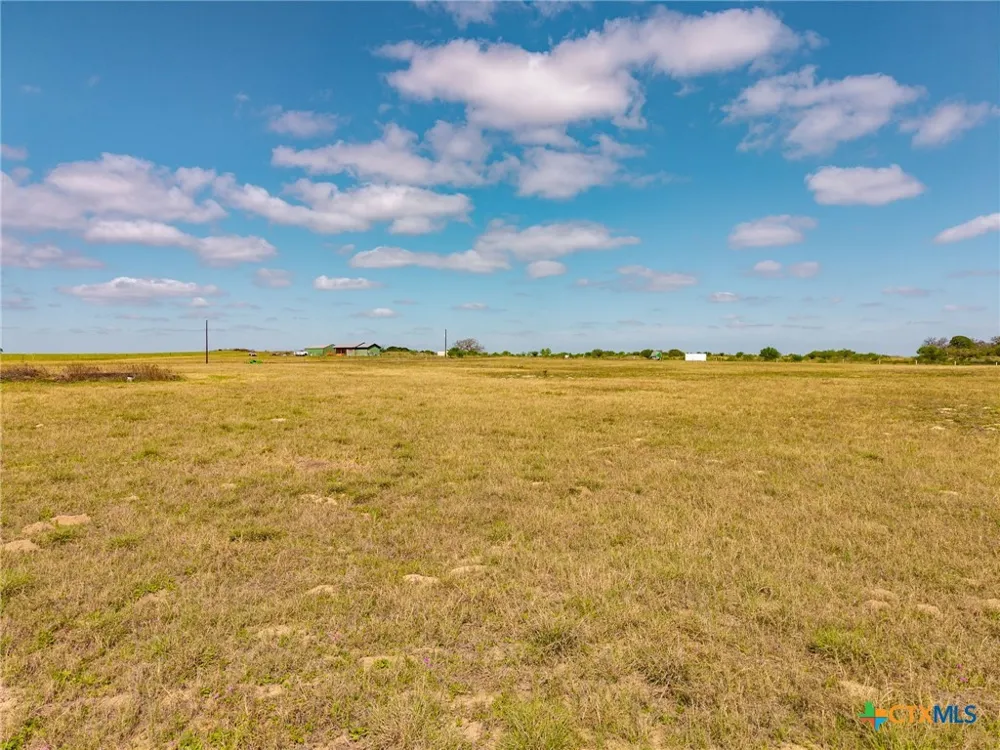 11 Seay World Lane Seguin, TX 78155