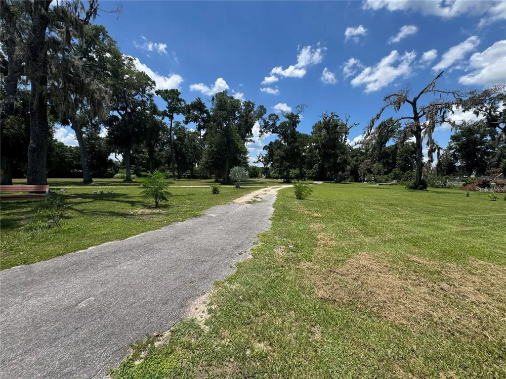 4925 US HIGHWAY 441 ocala, FL 34475