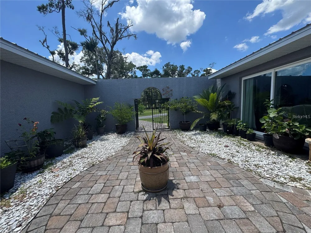 4925 US HIGHWAY 441 ocala, FL 34475