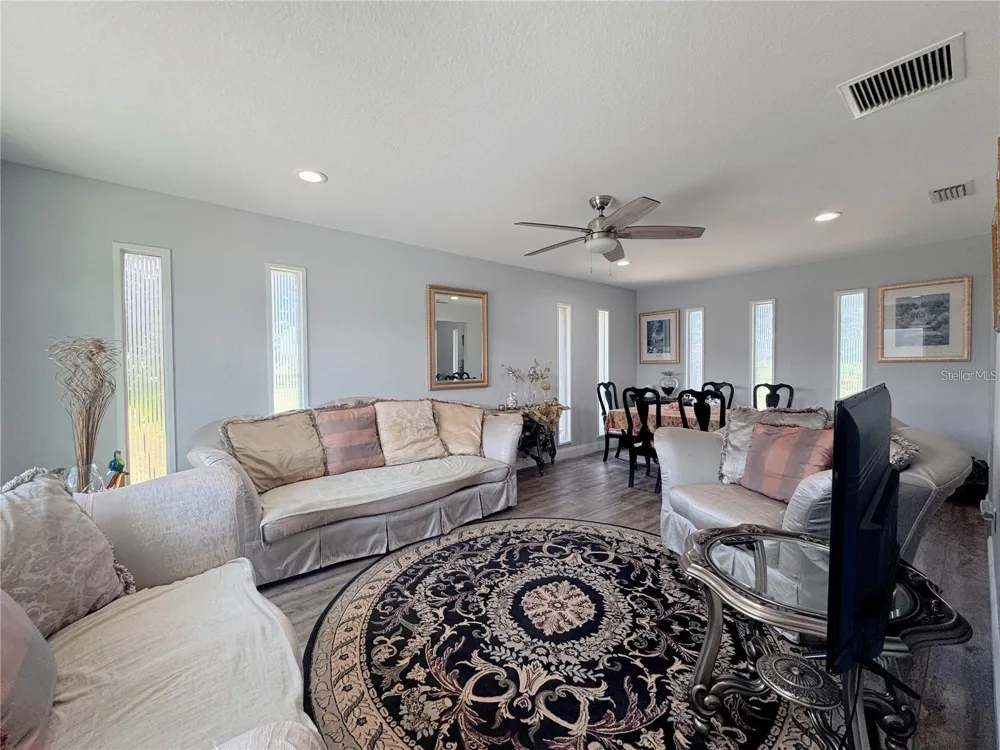 4925 US HIGHWAY 441 ocala, FL 34475