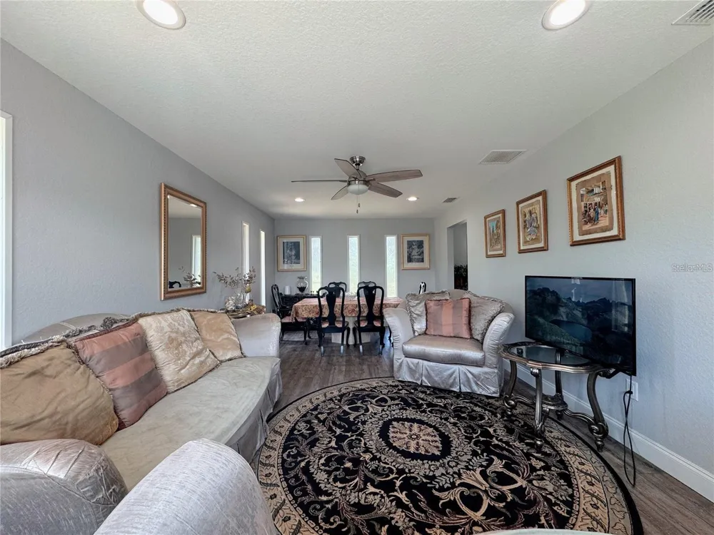 4925 US HIGHWAY 441 ocala, FL 34475