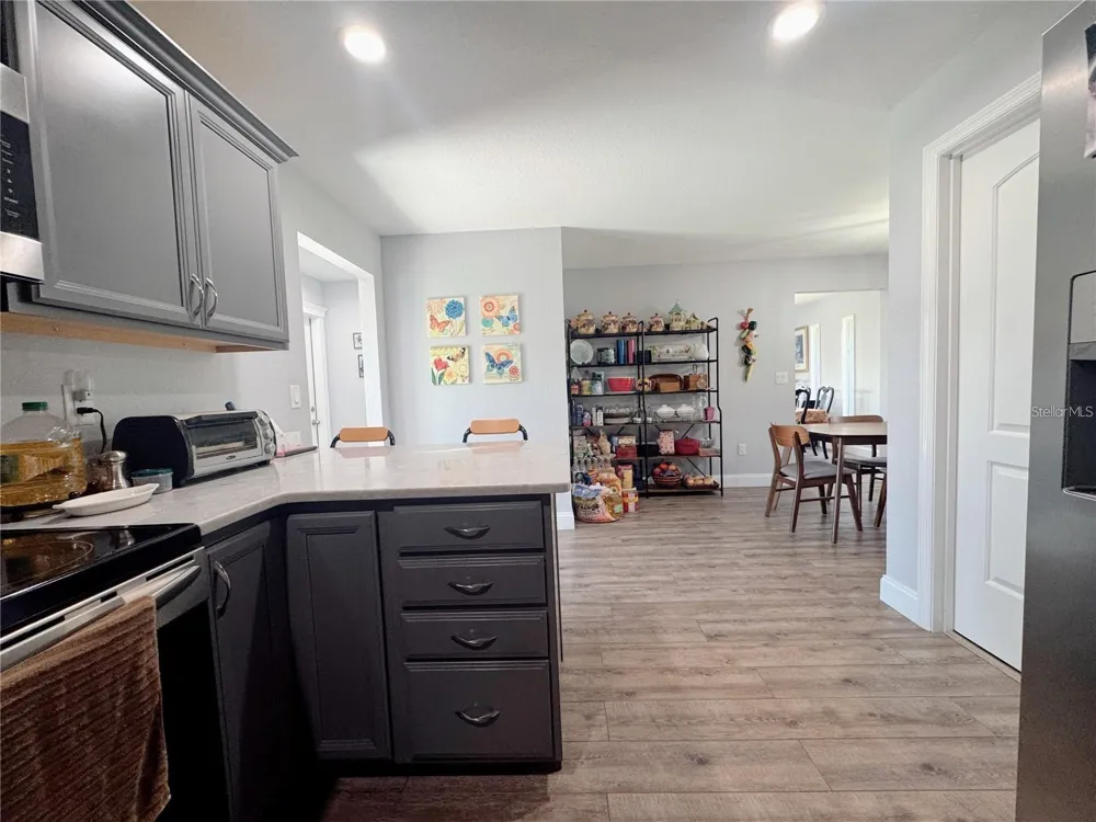 4925 US HIGHWAY 441 ocala, FL 34475