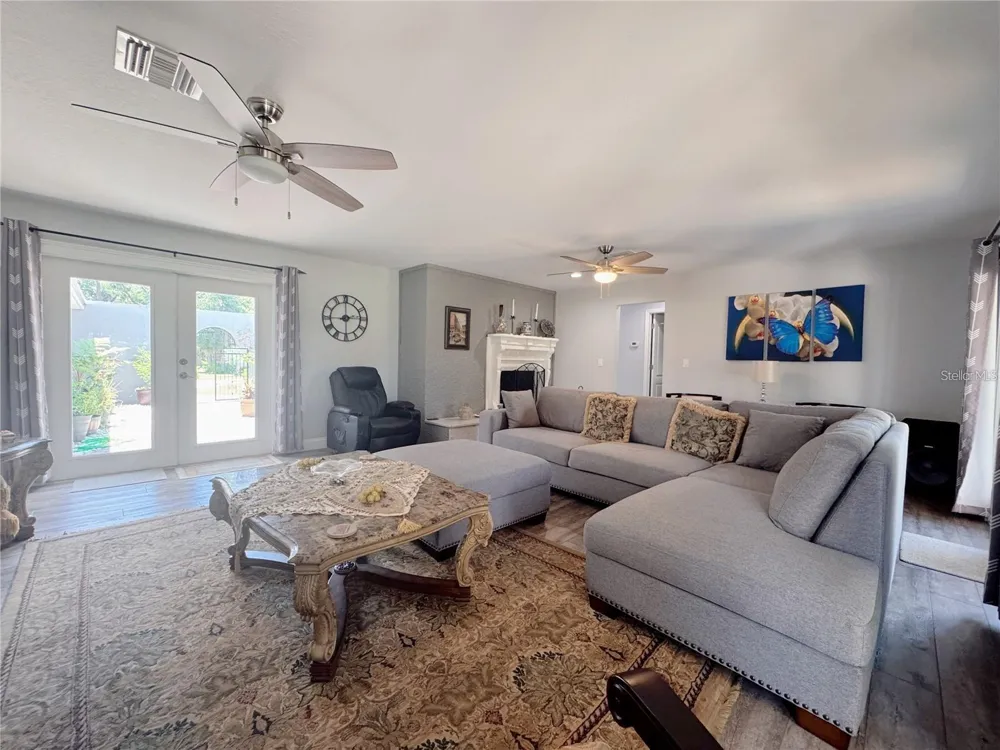 4925 US HIGHWAY 441 ocala, FL 34475