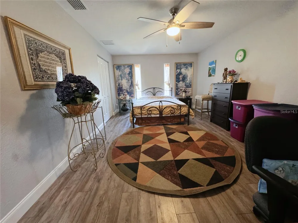 4925 US HIGHWAY 441 ocala, FL 34475