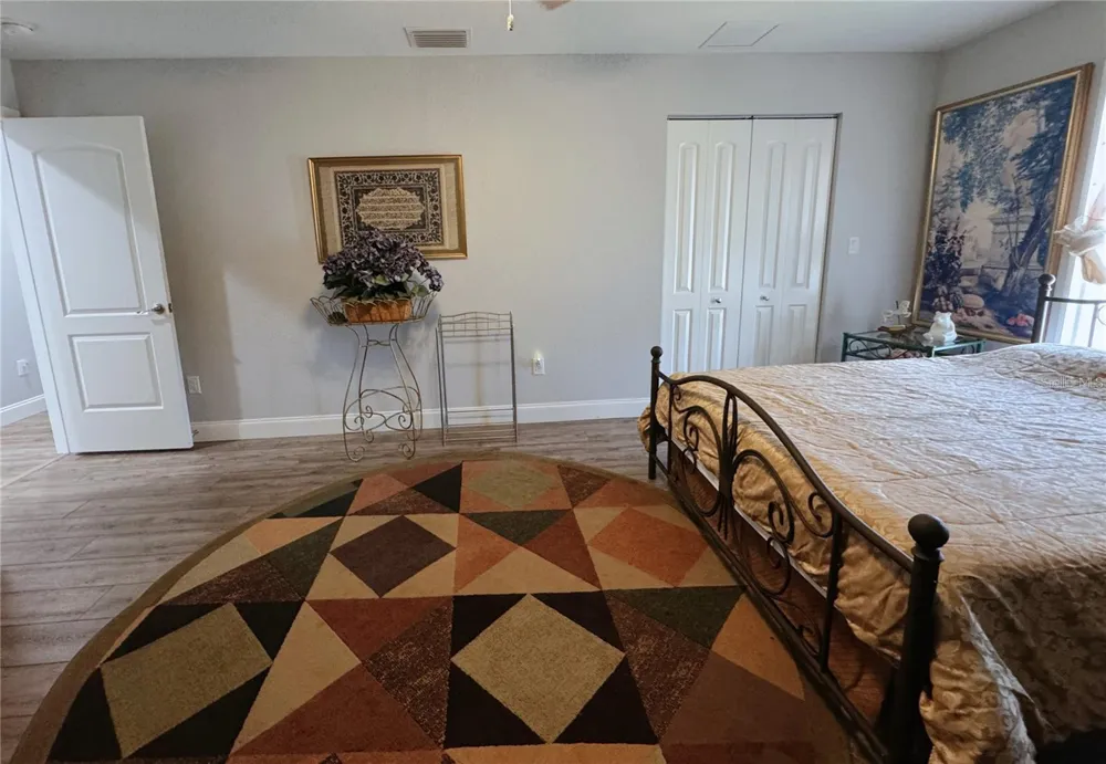 4925 US HIGHWAY 441 ocala, FL 34475