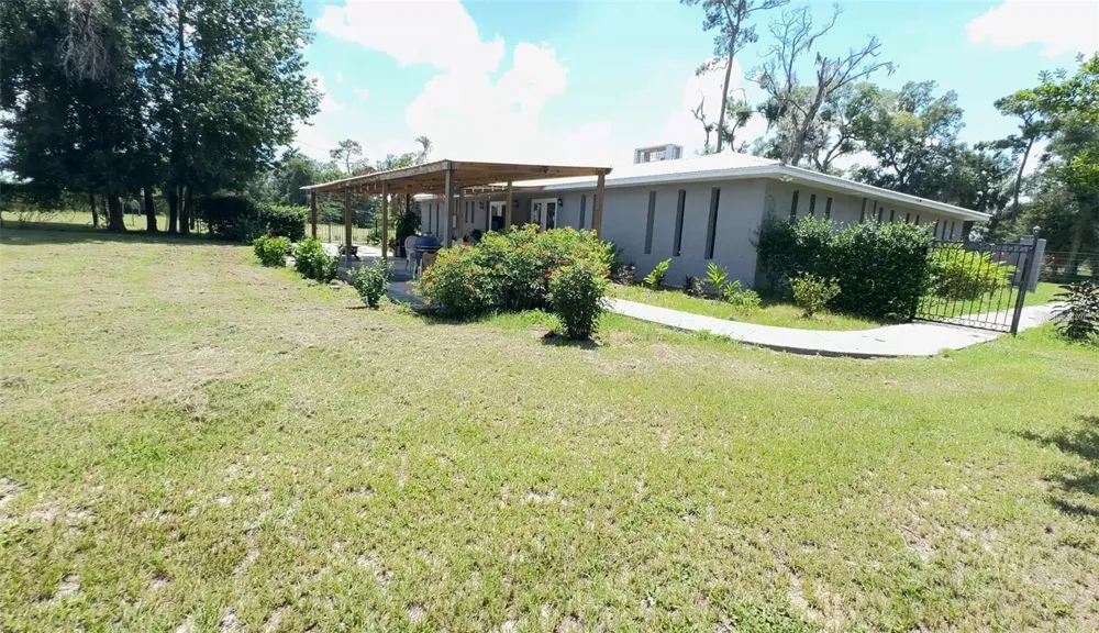 4925 US HIGHWAY 441 ocala, FL 34475