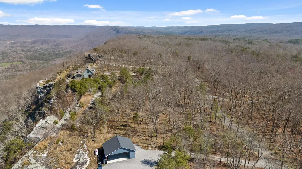 8 W Bluff Road Menlo, GA 30731