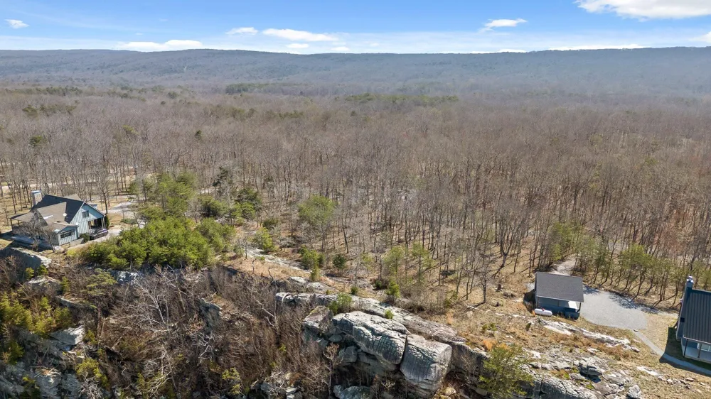 8 W Bluff Road Menlo, GA 30731