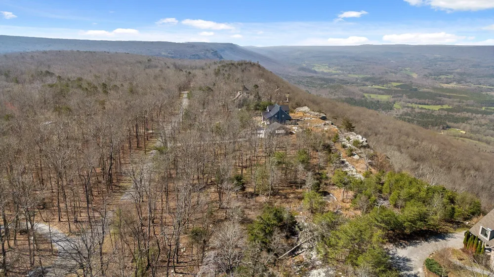 8 W Bluff Road Menlo, GA 30731