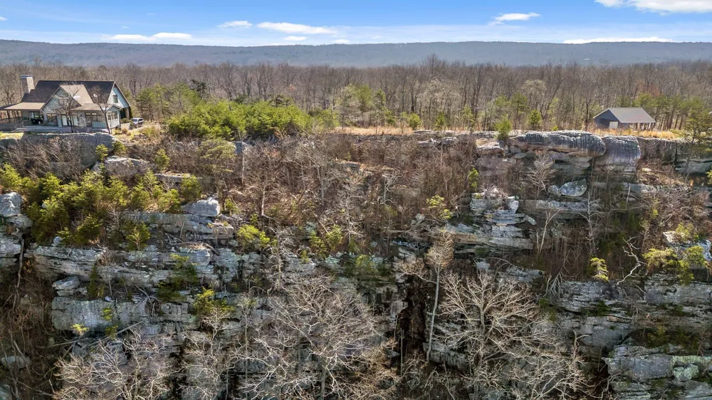 8 W Bluff Road Menlo, GA 30731