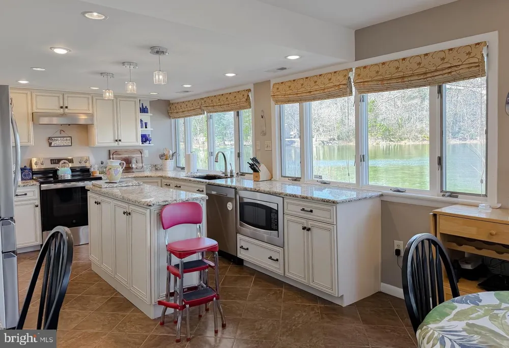 49716 AIREDELE ROAD Ridge, MD 20680
