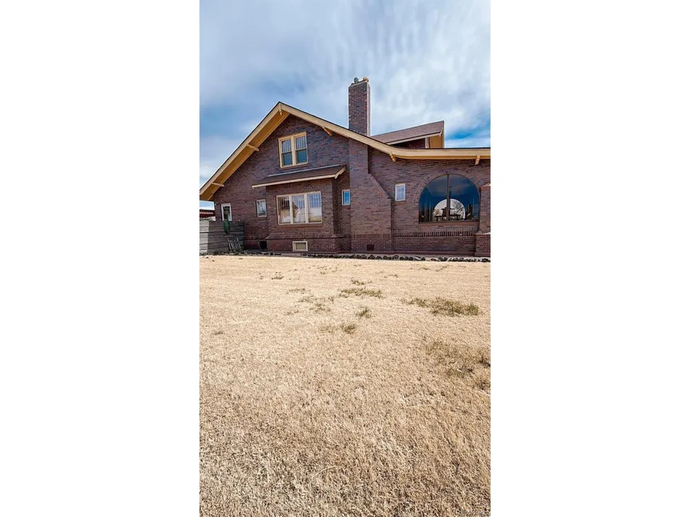204 W Ash Street Walsh, CO 81090