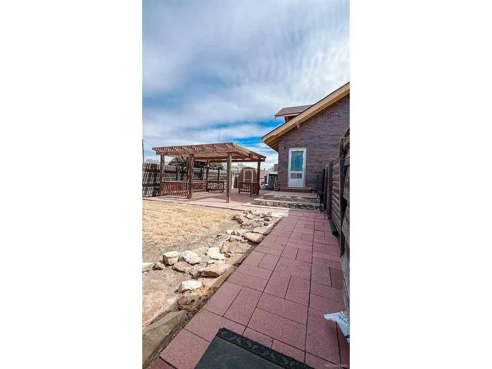 204 W Ash Street Walsh, CO 81090
