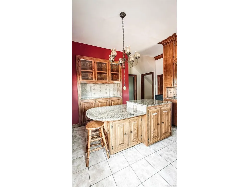 204 W Ash Street Walsh, CO 81090