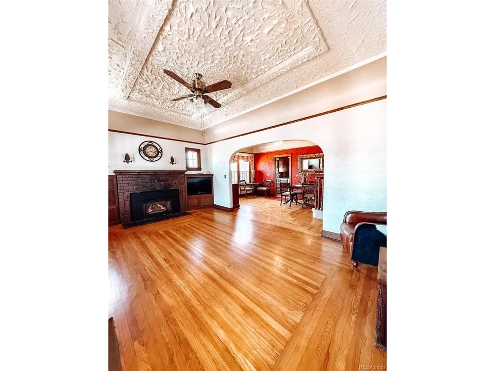 204 W Ash Street Walsh, CO 81090