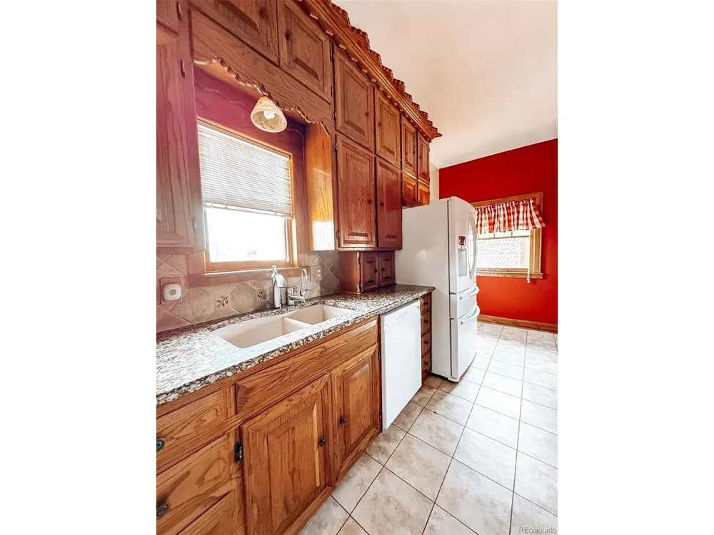 204 W Ash Street Walsh, CO 81090
