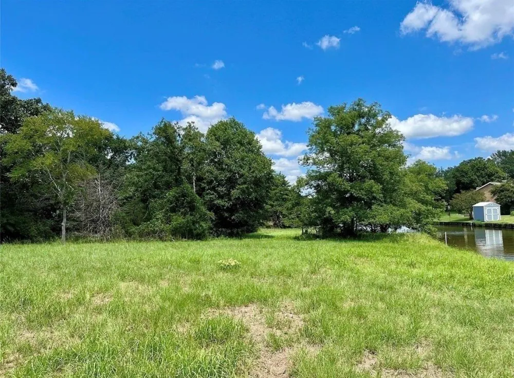 Lcr 743 Thornton, TX 76687