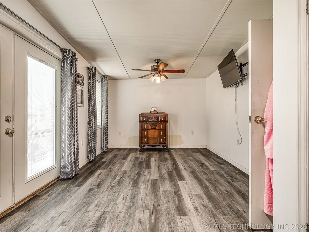 32033 E 695 WAY Wagoner, OK 74467