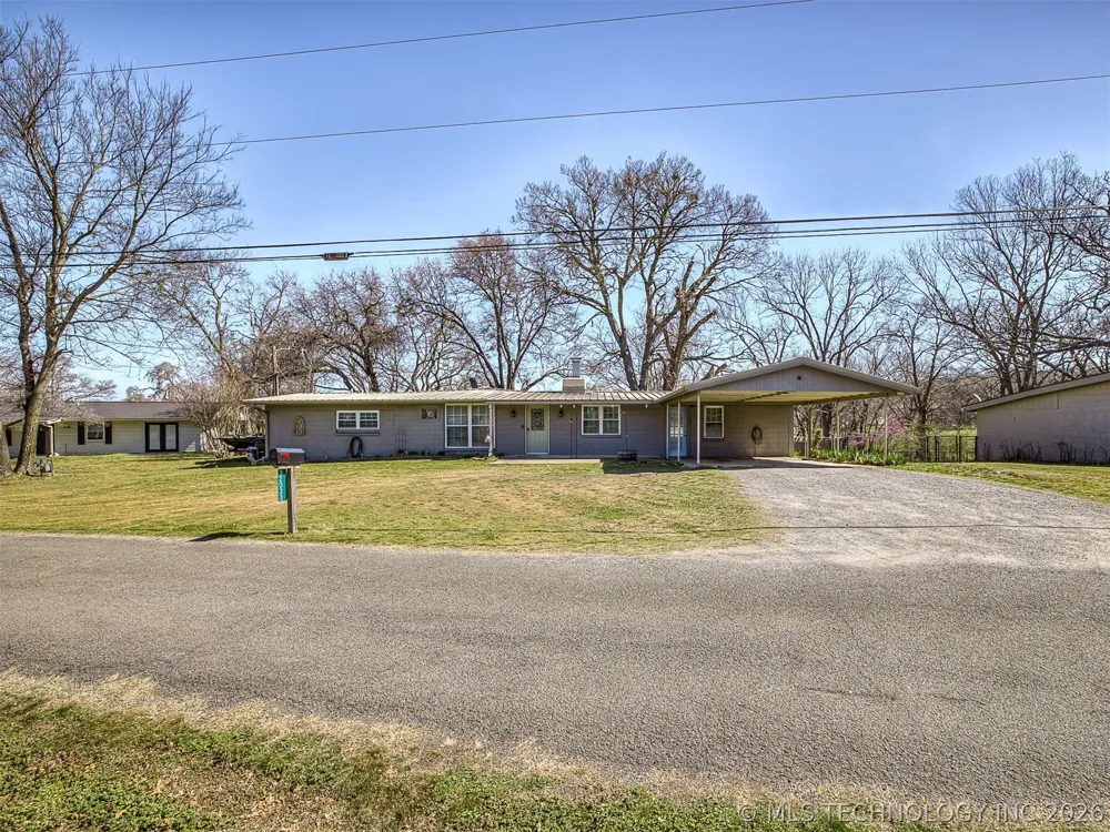 32033 E 695 WAY Wagoner, OK 74467