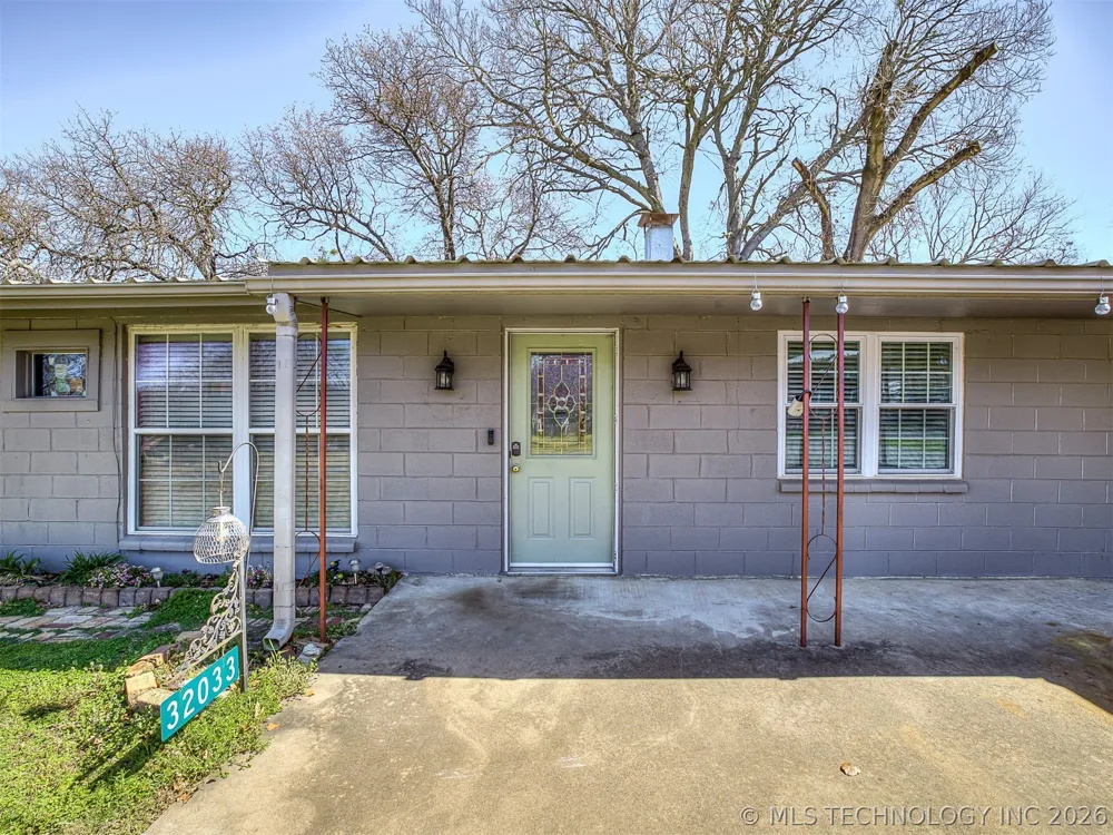 32033 E 695 WAY Wagoner, OK 74467