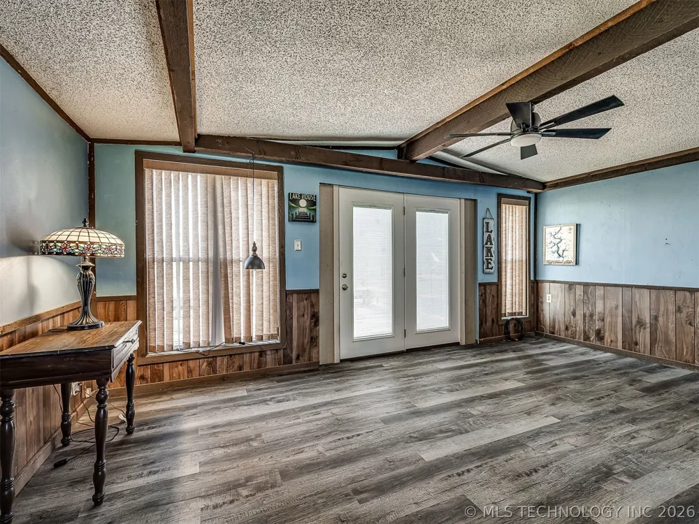 32033 E 695 WAY Wagoner, OK 74467