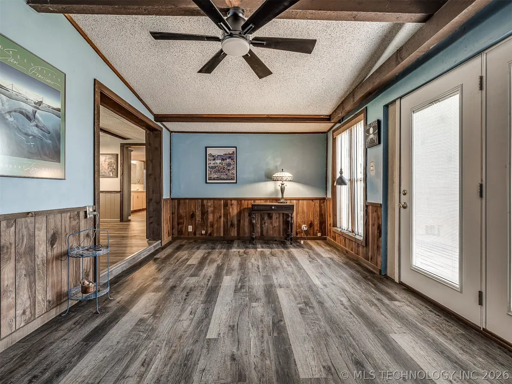 32033 E 695 WAY Wagoner, OK 74467