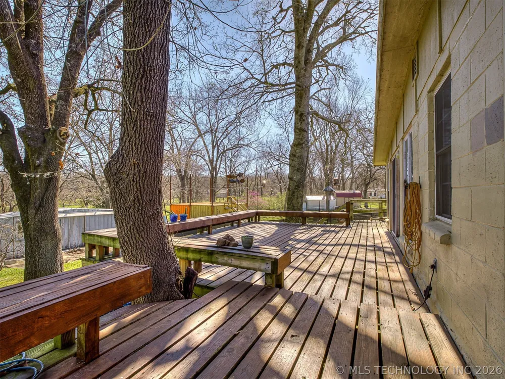 32033 E 695 WAY Wagoner, OK 74467