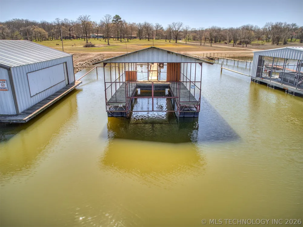 32033 E 695 WAY Wagoner, OK 74467