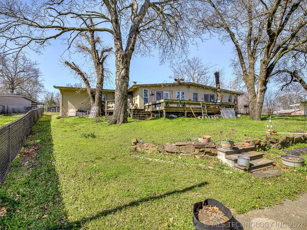 32033 E 695 WAY Wagoner, OK 74467