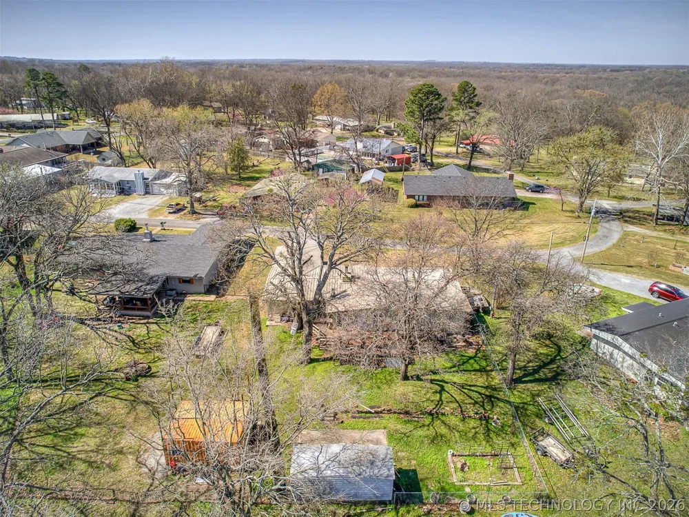32033 E 695 WAY Wagoner, OK 74467