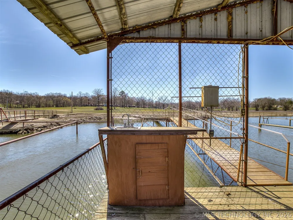 32033 E 695 WAY Wagoner, OK 74467