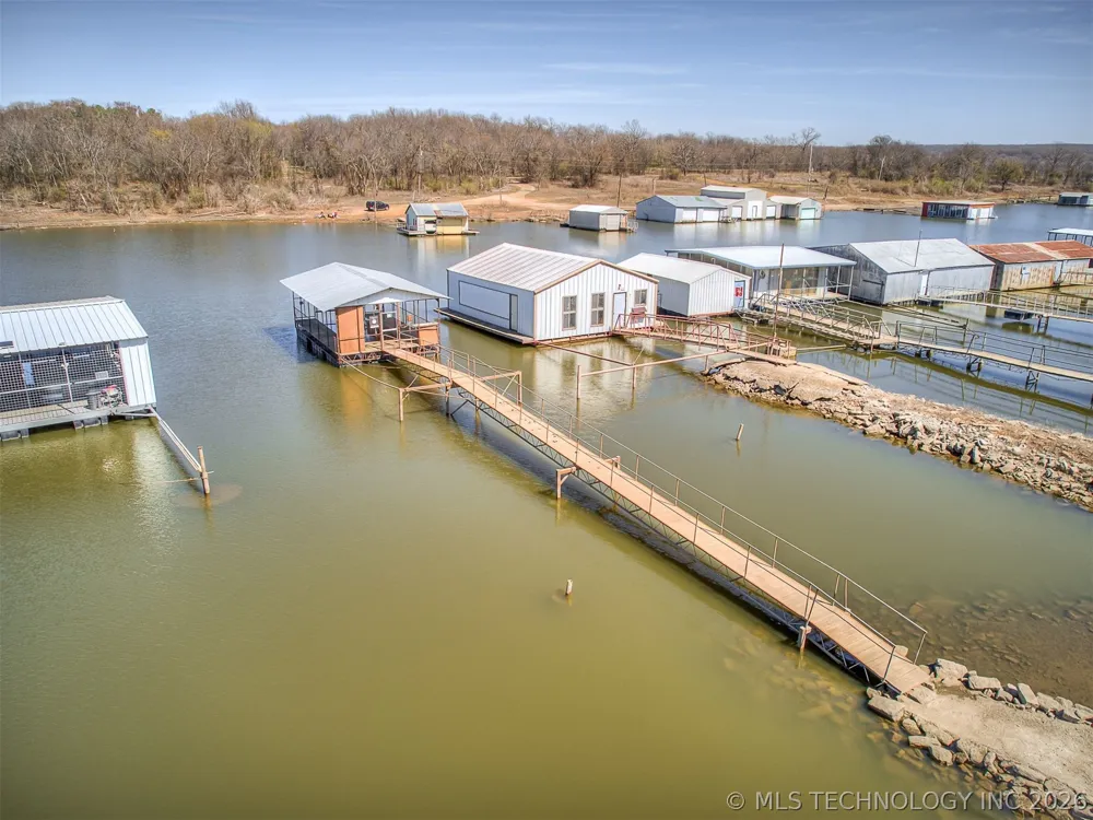 32033 E 695 WAY Wagoner, OK 74467