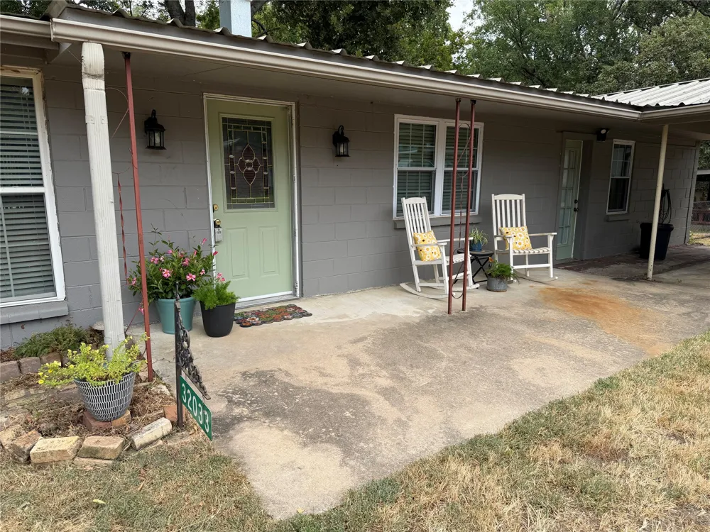 32033 E 695 WAY Wagoner, OK 74467