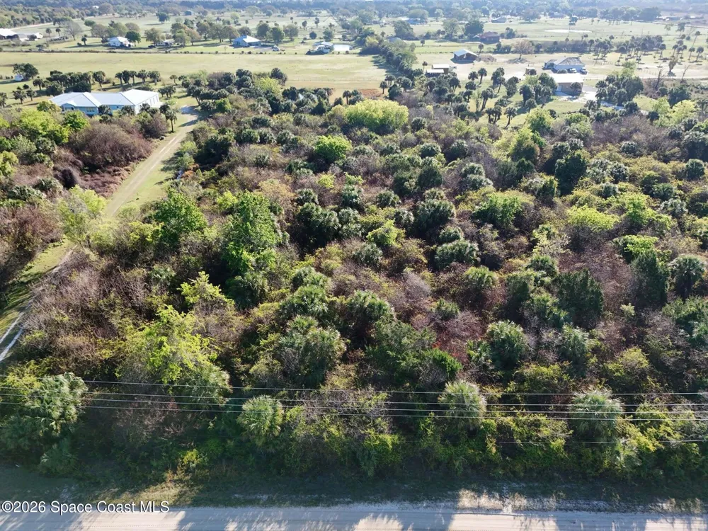 6215 Dixie Way Mims, FL 32754