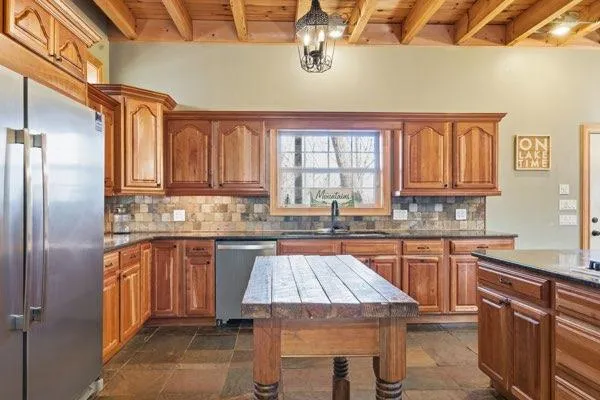 318 Wilmot Fabus Mountain Road Blairsville, GA 30512