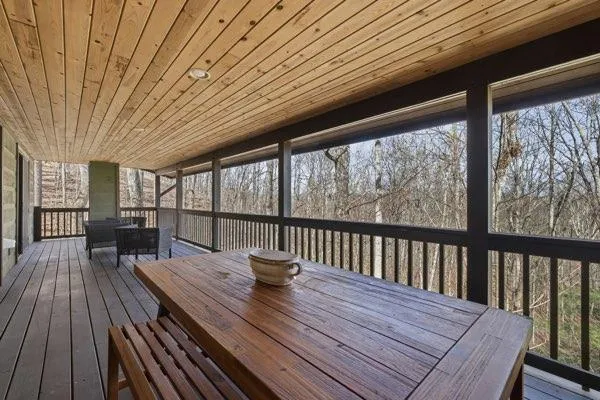 318 Wilmot Fabus Mountain Road Blairsville, GA 30512