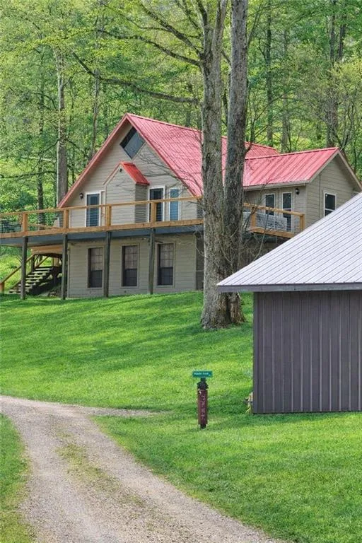 137 Blue Spruce Drive Blairsville, GA 30512