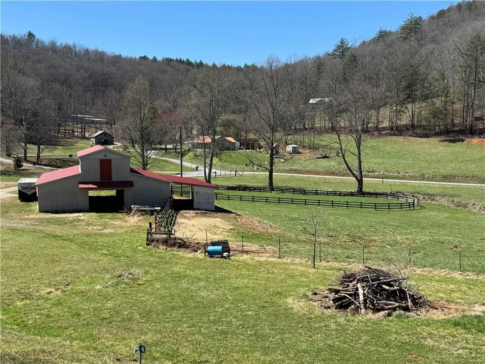 137 Blue Spruce Drive Blairsville, GA 30512
