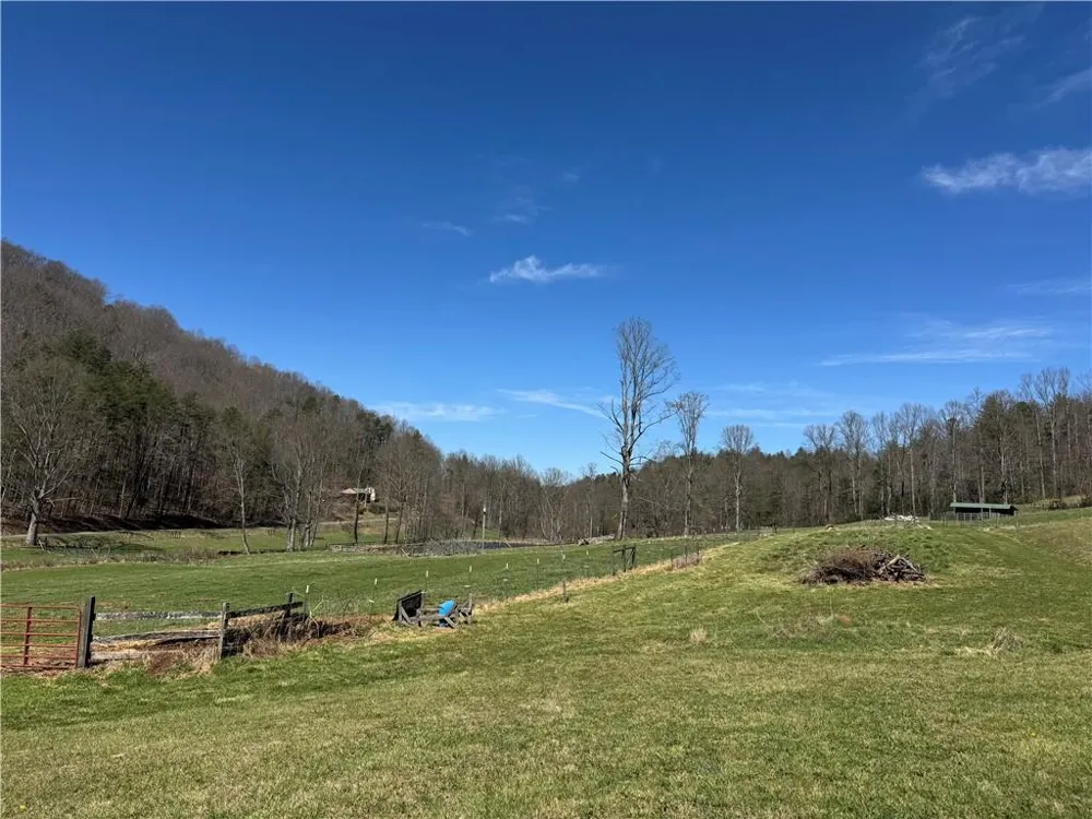 137 Blue Spruce Drive Blairsville, GA 30512
