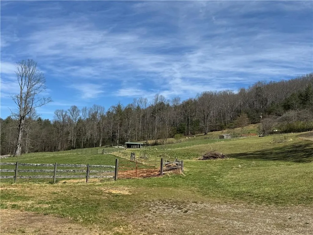137 Blue Spruce Drive Blairsville, GA 30512