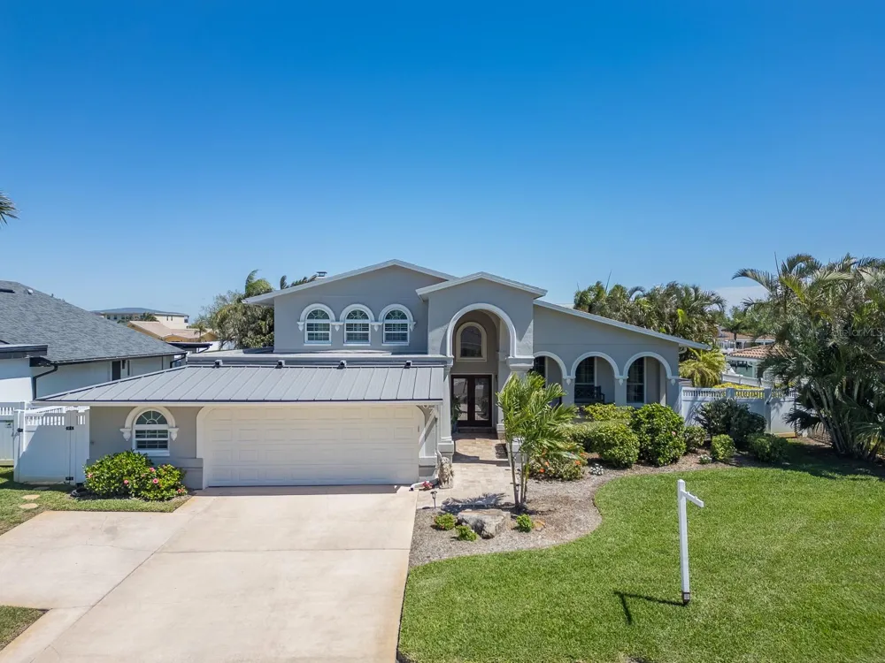 707 SNUG ISLAND Clearwater Beach, FL 33767