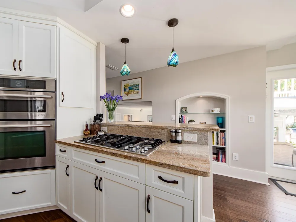 707 SNUG ISLAND Clearwater Beach, FL 33767