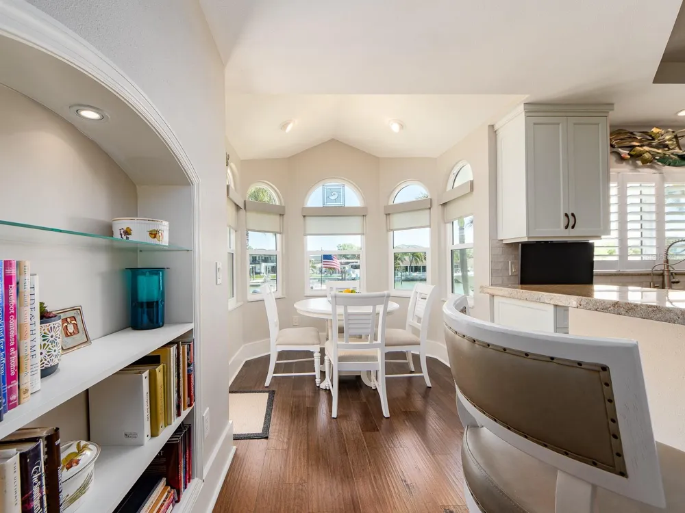 707 SNUG ISLAND Clearwater Beach, FL 33767