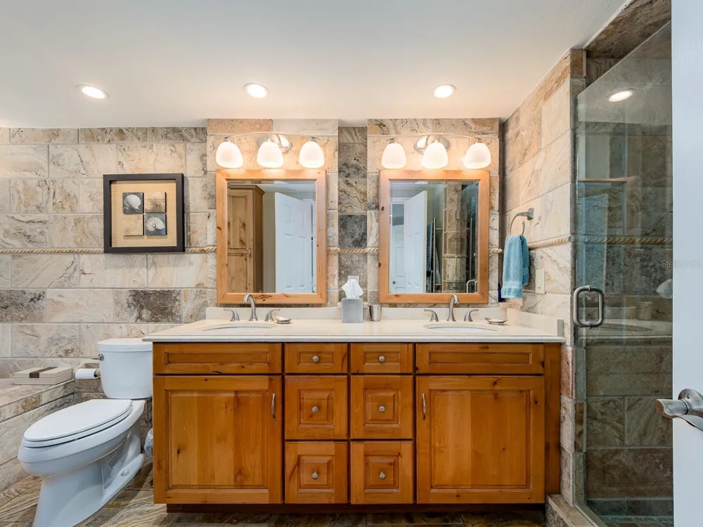 707 SNUG ISLAND Clearwater Beach, FL 33767